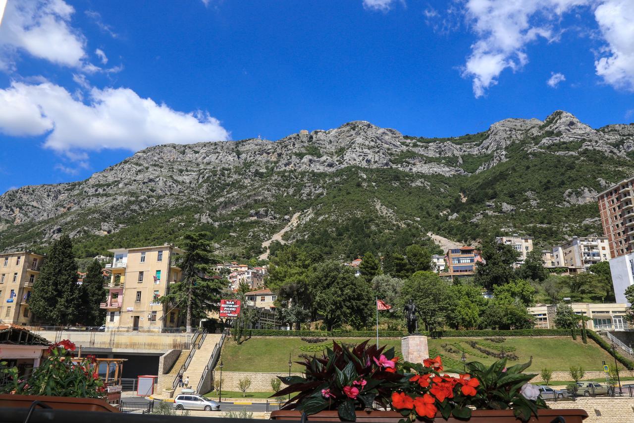Mervin Hotel Krujë Zewnętrze zdjęcie
