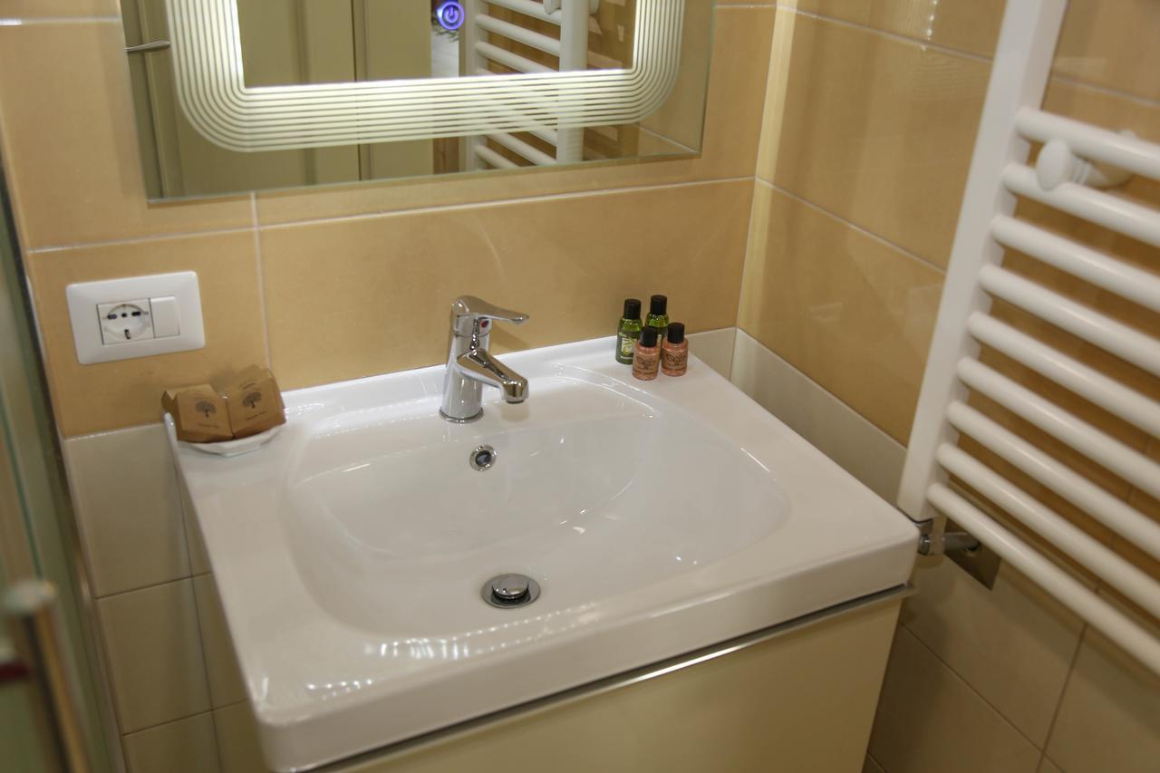 Mervin Hotel Krujë Zewnętrze zdjęcie