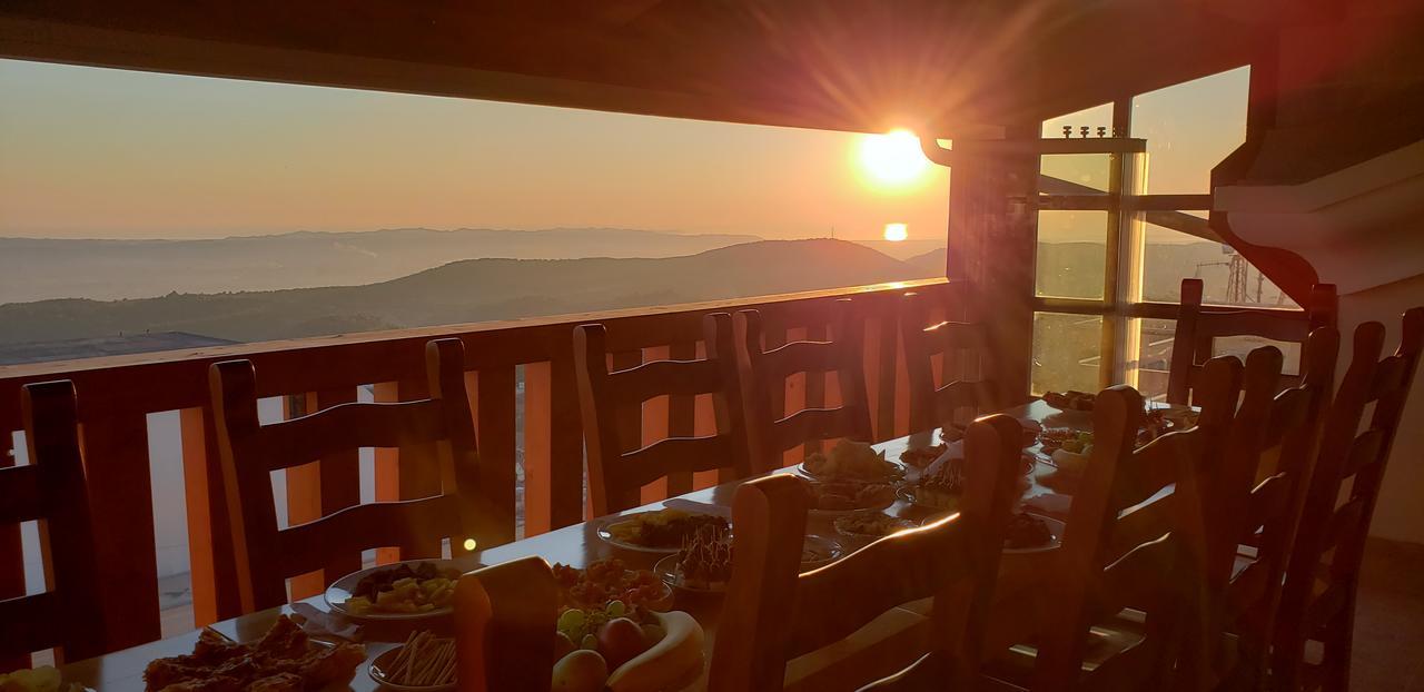 Mervin Hotel Krujë Zewnętrze zdjęcie